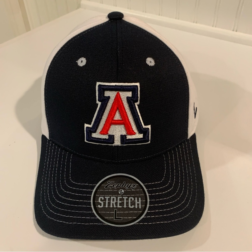 Arizona Wildcats Zephyr Size Large Stretch Embroidered Fitted Hat Brand New